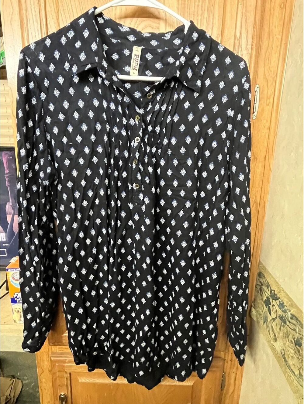 Mudd Ladies Blue Button Shirt Size Large